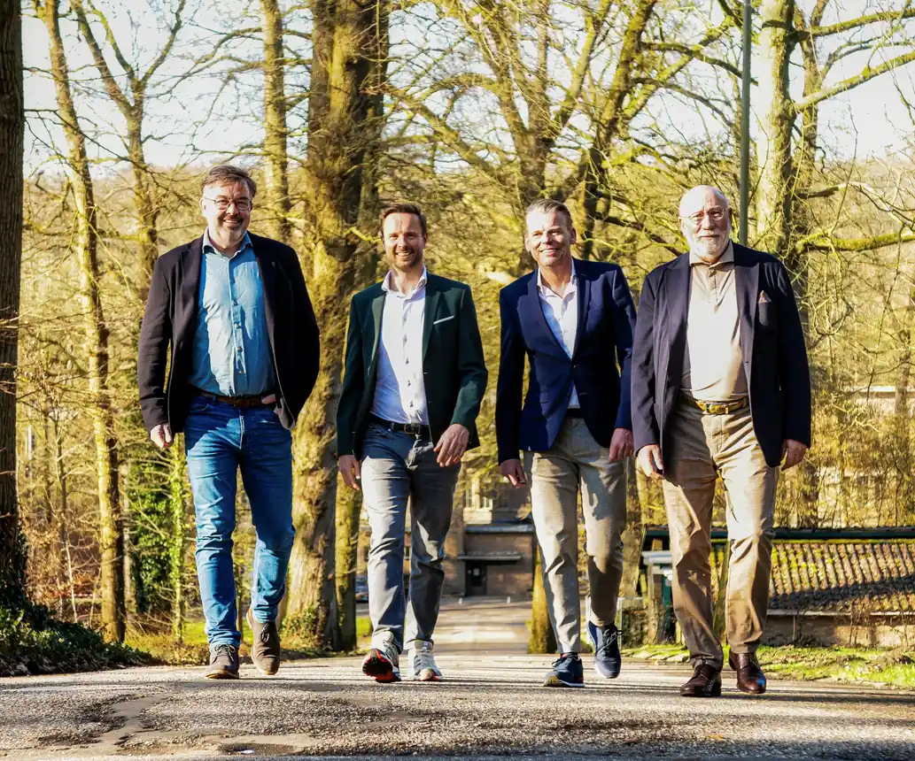 Het Onesurance Duitsland-team: Dennie van den Biggelaar, Jack Vos, Jan Willem Baake en Walter Capellmann
